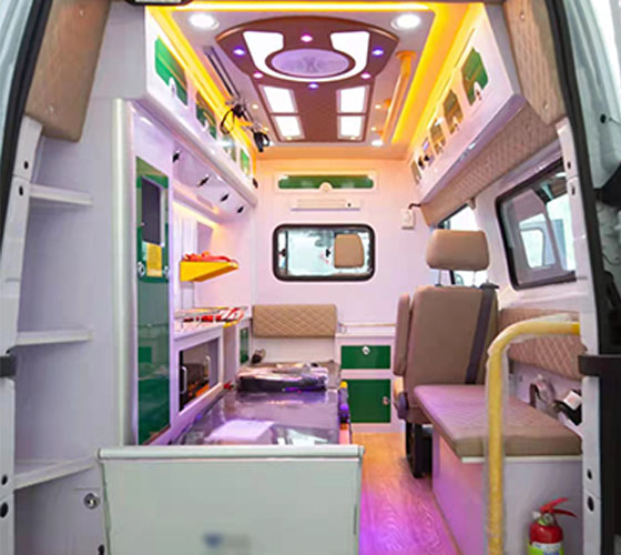 茫崖市车辆内部展示