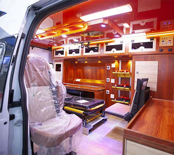 茫崖市车辆内部展示